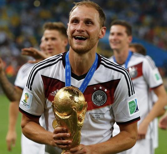 赫韦德斯退役后的感受,赫韦德斯现在怎么样了