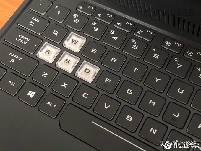 华硕飞行堡垒七可以连蓝牙键盘吗,华硕飞行堡垒7屏幕一闪一闪