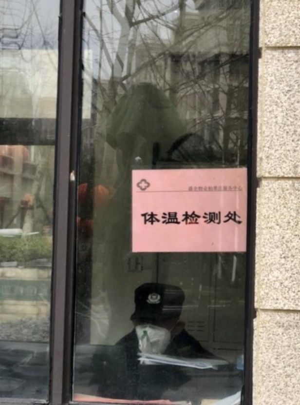 托朋友在韩国买口罩,从韩国戴口罩回国