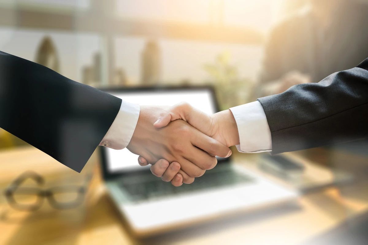 新员工要不要在群里抢红包,职场潜规则红包