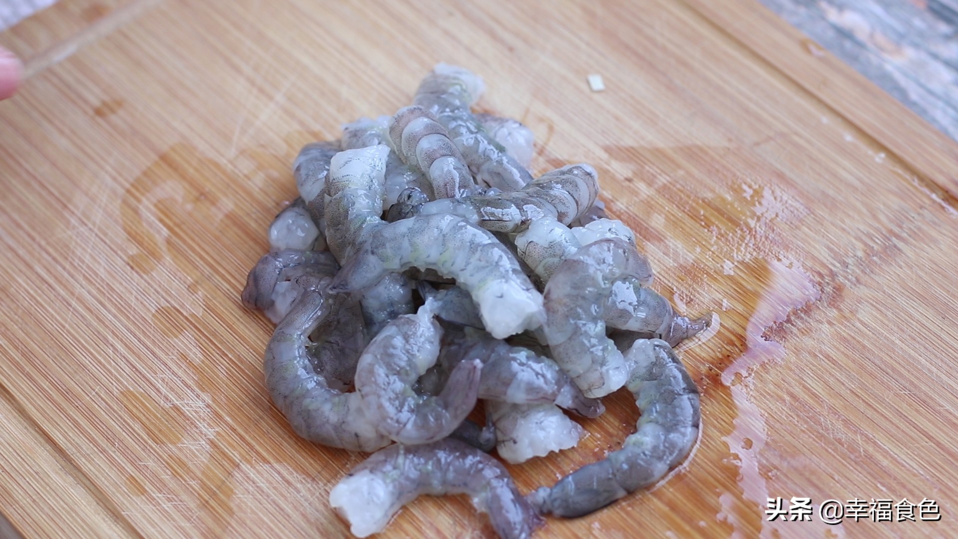 油条虾滑特别简单而且巨好吃,油条与虾的绝妙组合