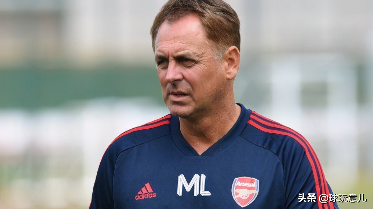 三连胜掩盖不了隐忧：24年老臣隐退后，阿森纳球探系统面临崩塌