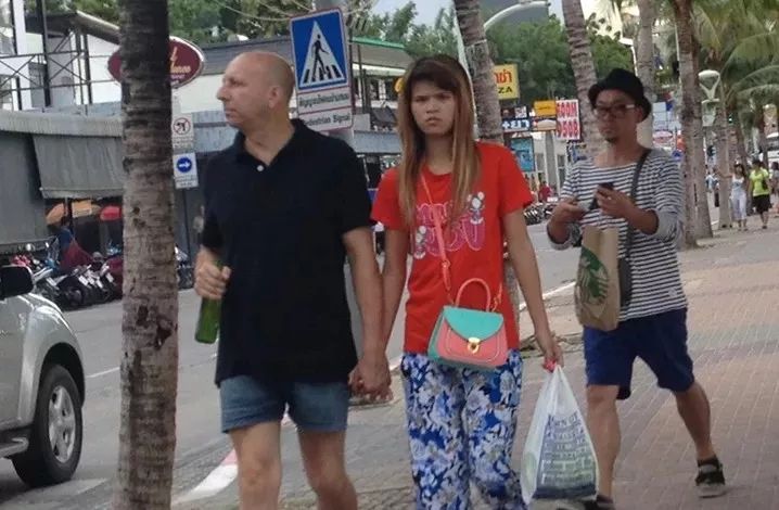 这里租妻合法，艾滋指数全球第一，每年竟还有3000万人要去