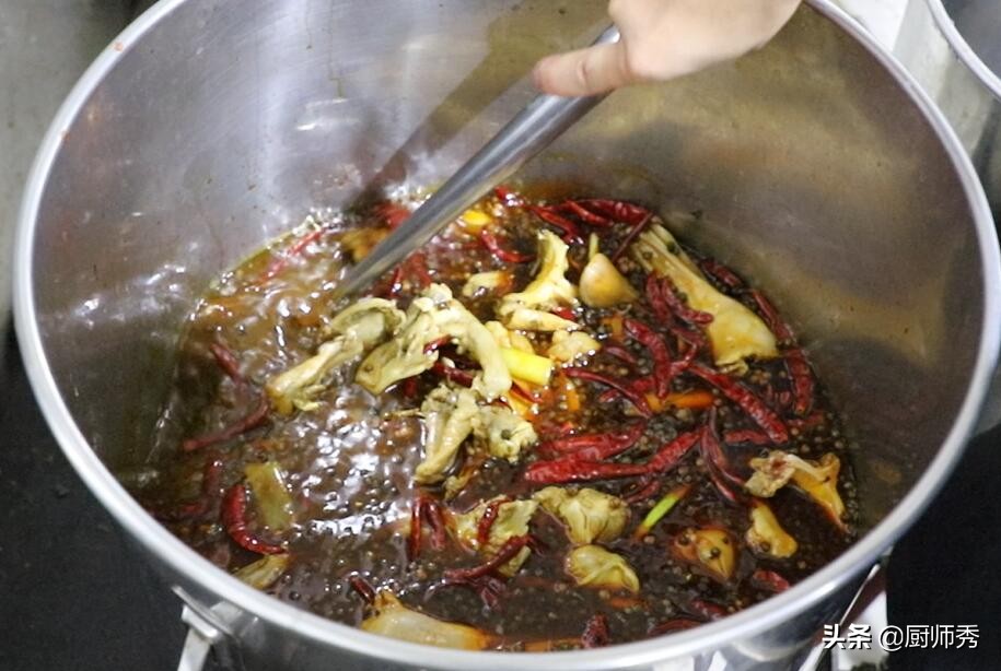 想吃鸭脖教你在家做,想吃辣鸭脖