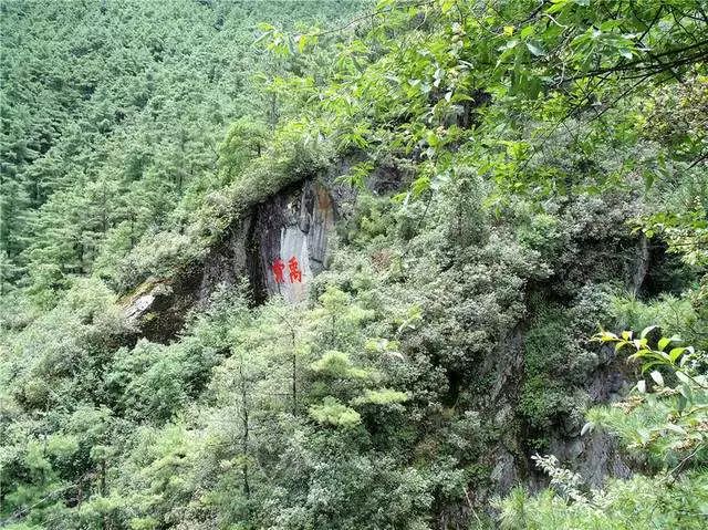 苍山徒步最全攻略｜夏末秋初去大理，苍山碧*欲色**流，洱海烟波浩渺