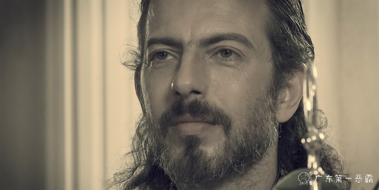 年轻人的第一台蔡司x100,索尼135gm和70-200gm画质哪个好