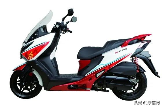 最新光阳摩托s250价格,聊聊光影四缸