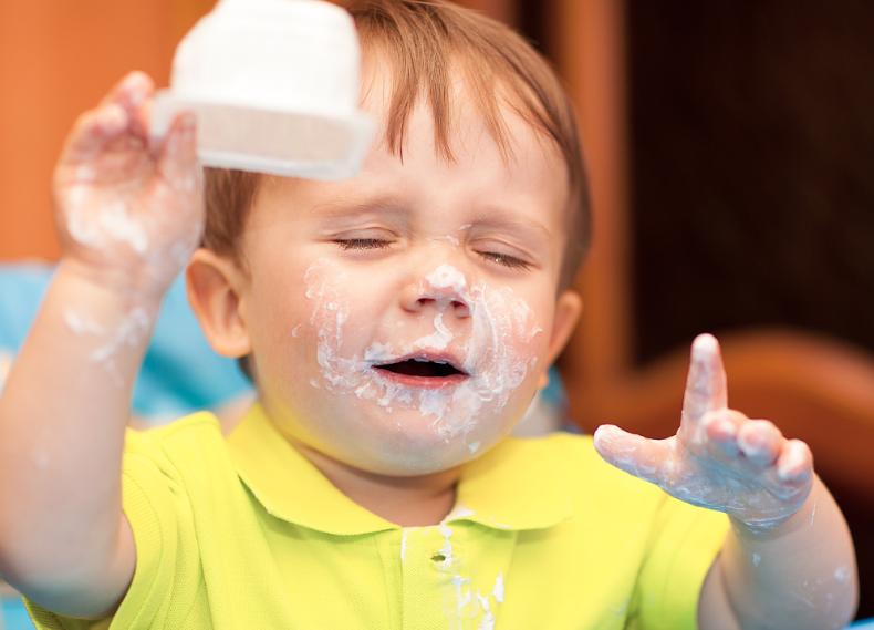 孩子总是放屁没办法解决,孩子放屁被嫌弃怎么办