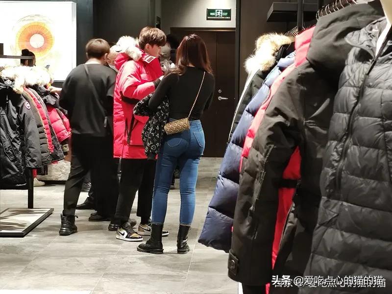 去北京买衣服去哪个商场,去北京想买奢侈品去奥莱还是免税