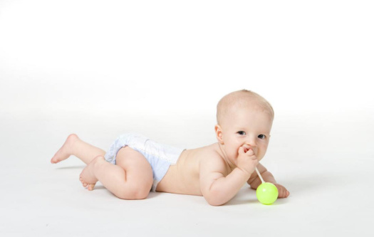 宝宝脸上长湿疹的5个护理方法,宝宝脸上长湿疹的原因和解决方法