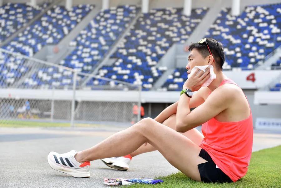 夏天出汗多是好处还是坏处,夏天出汗对排出湿气有好处吗