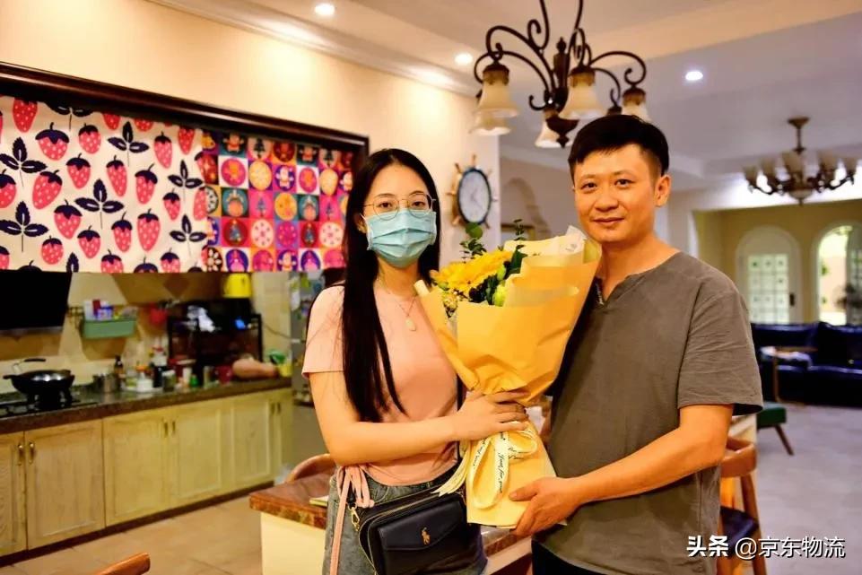 毕业老师送礼物,老师送礼物给我我应该怎样说