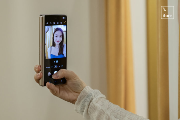 三星折叠屏zflip3使用技巧,三星折叠屏zflip3和华为p50p