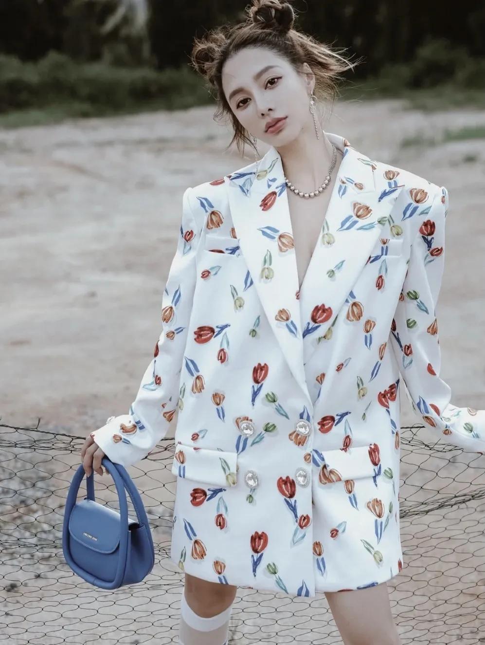 买了一大堆便宜包包,买了一个包回来发现包里有钱