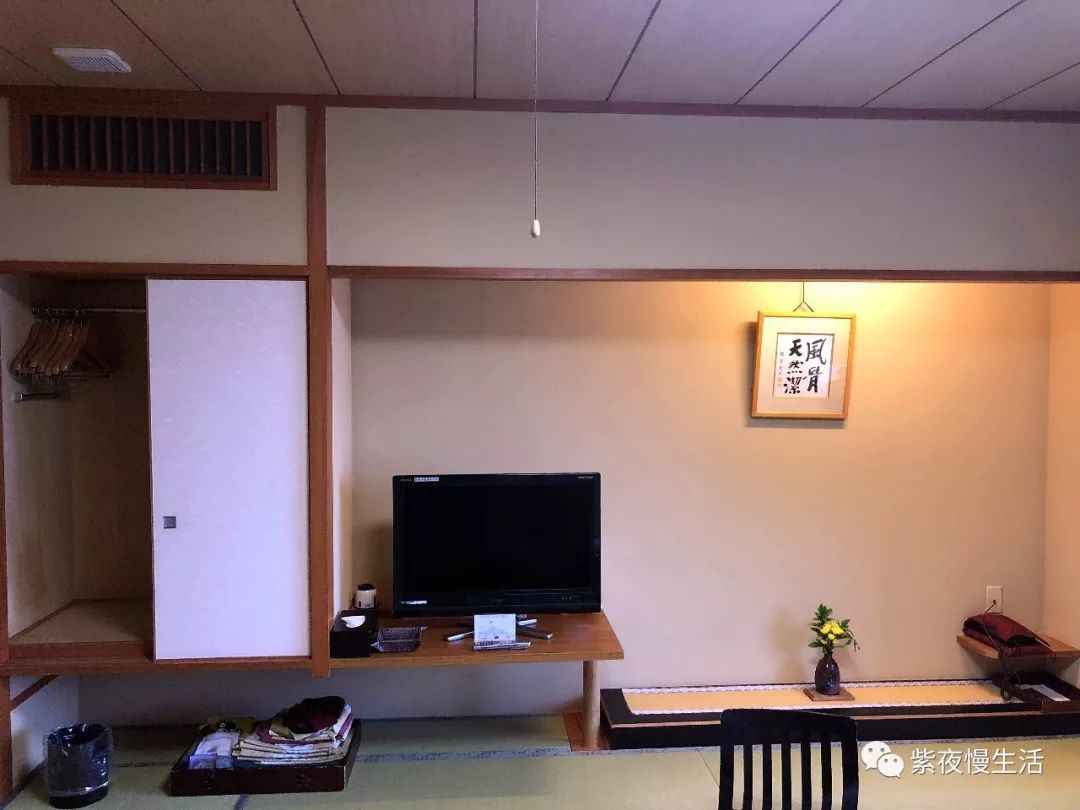 未见富士,幸运依在-秀峰阁湖月