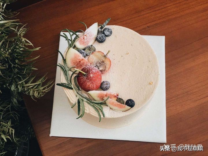 蛋糕店一般一天能卖多少蛋糕,蛋糕店卖不完的甜品怎么处理