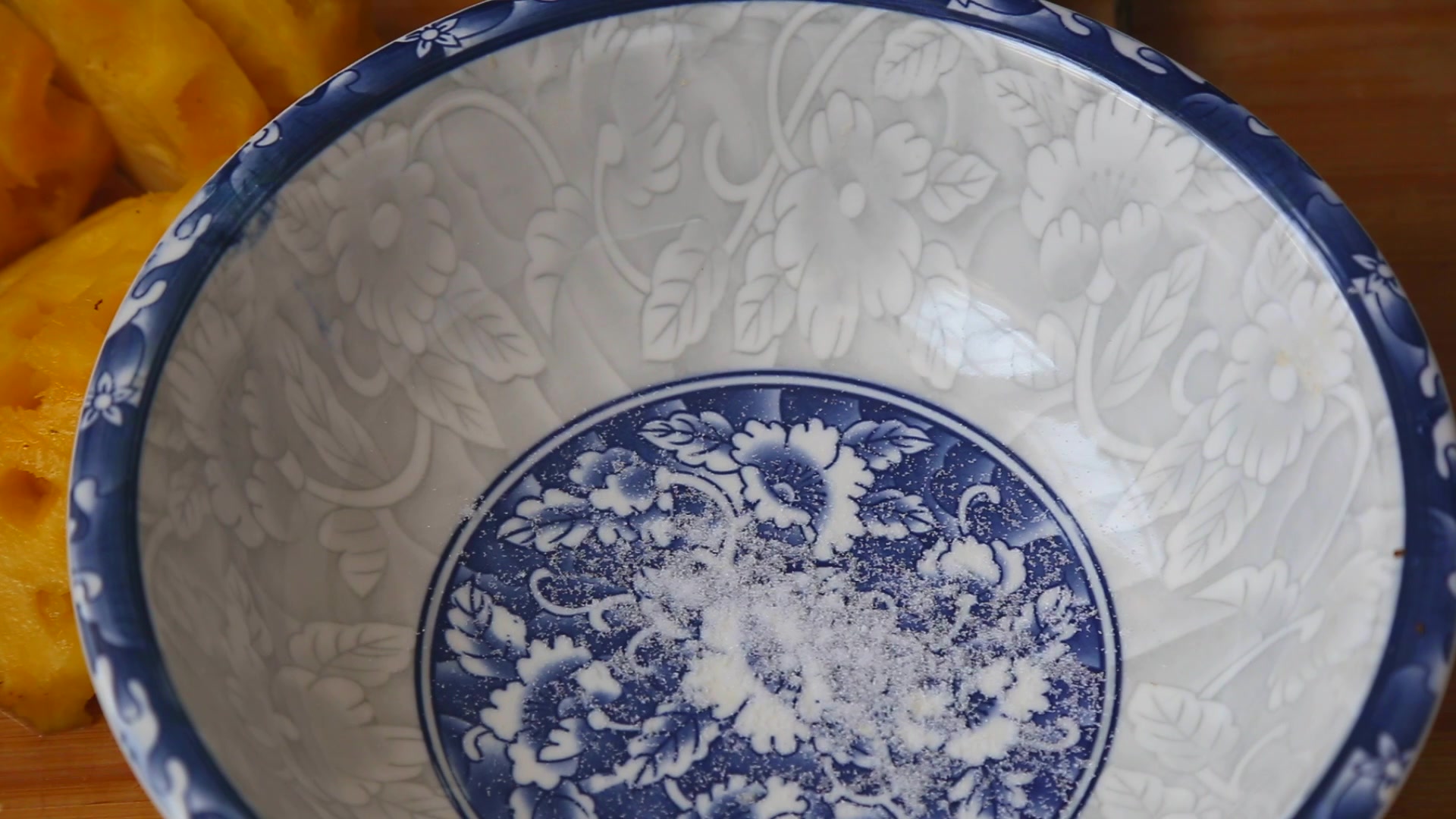 懒人快速削菠萝,如何快速削菠萝不浪费