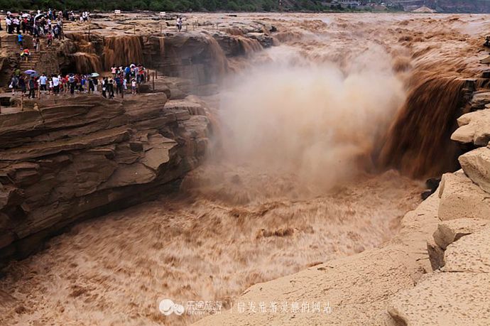 “盖河漩涡，如一壶然。”跃然纸上似惊鸿戏水