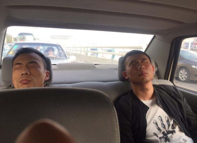 开车想睡觉怎么办小妙招,喝红牛后想睡觉怎么办