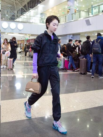 鞠婧祎宋祖儿同款,宋祖儿鞠婧祎杨幂机场