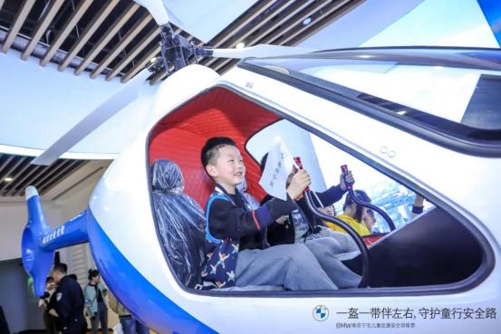 南京宁宝BMW儿童交通安全训练营开营!一起走进“汽车文化驿站”