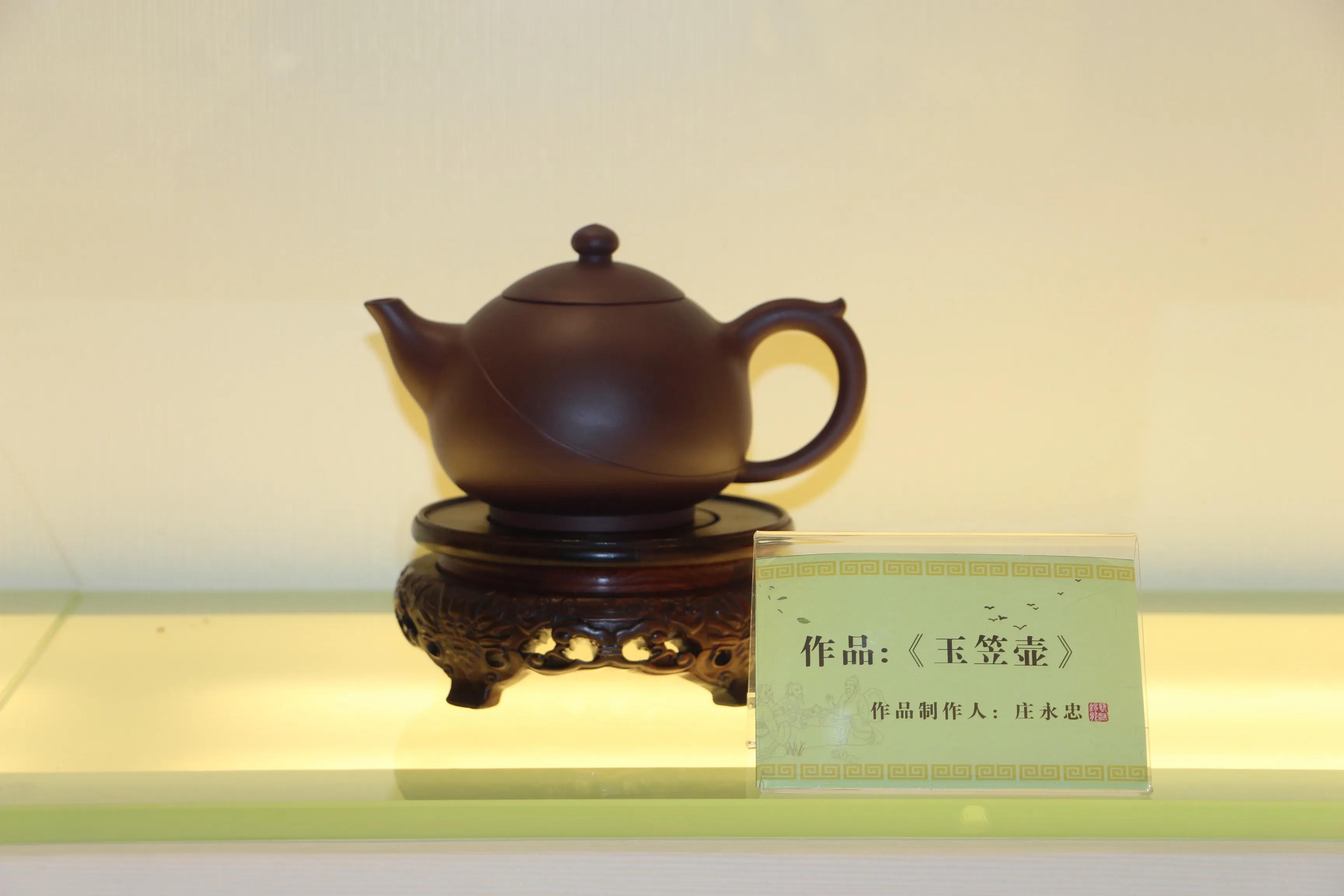 享受阳光-醉爱收藏文化的著名企业家许末兴