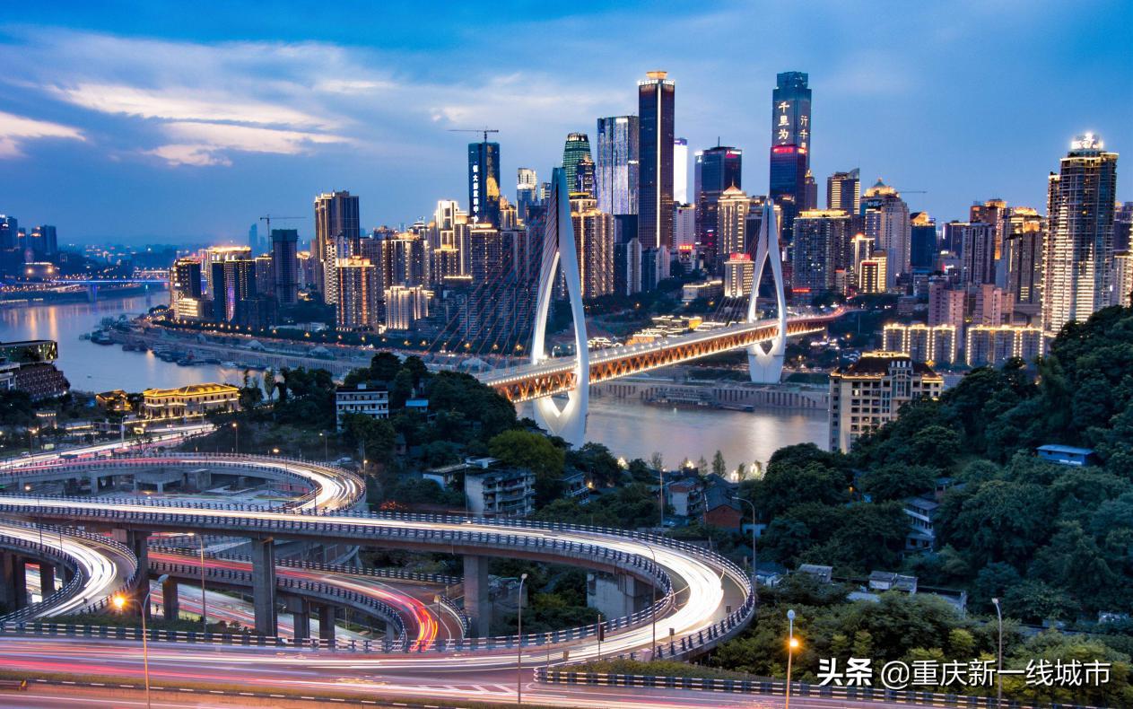 重庆十八梯从上向下走,重庆十八梯新网红景点