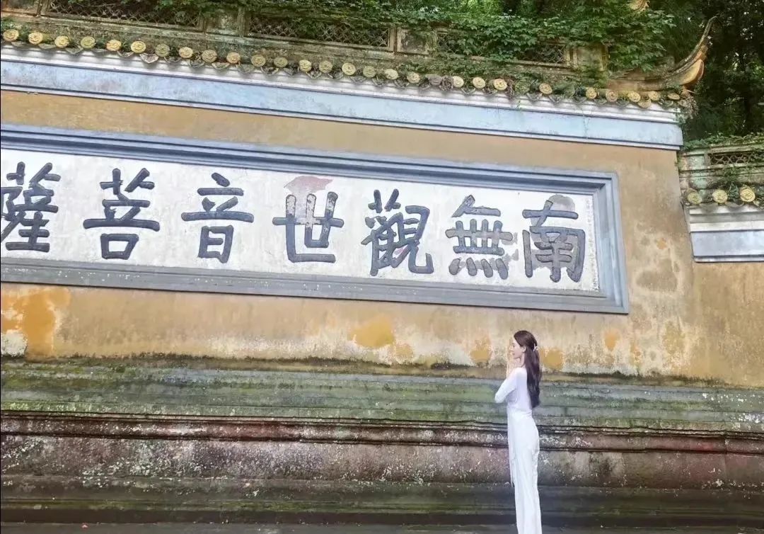 高小凤哪里吸引了高育良,高小凤多少岁遇见高育良