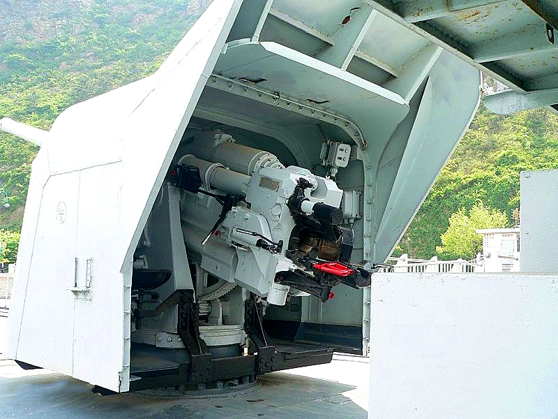 大口径舰炮发展历程,新中国海军大口径舰炮