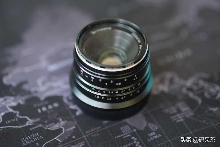 索尼a6000微单值得入手吗,索尼a6000微单的优缺点