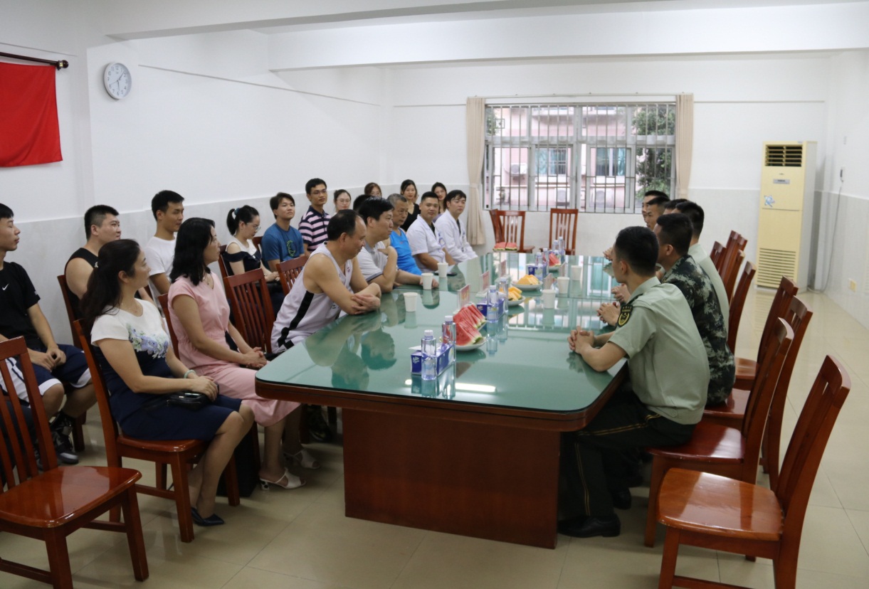 市二医院*党**群医家红色宣教团第二站—*警武**深圳支队