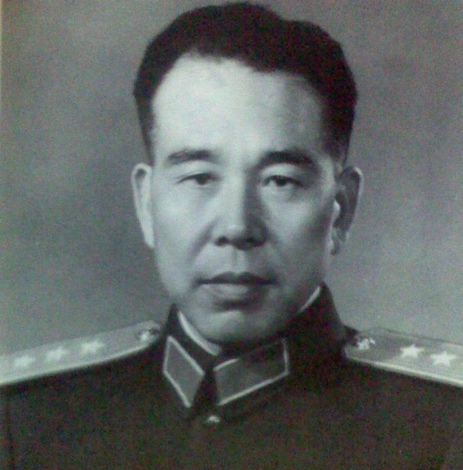 开国上将黄永胜延安开酒楼，陈赓去“捧场”：要钱没有，要命一条