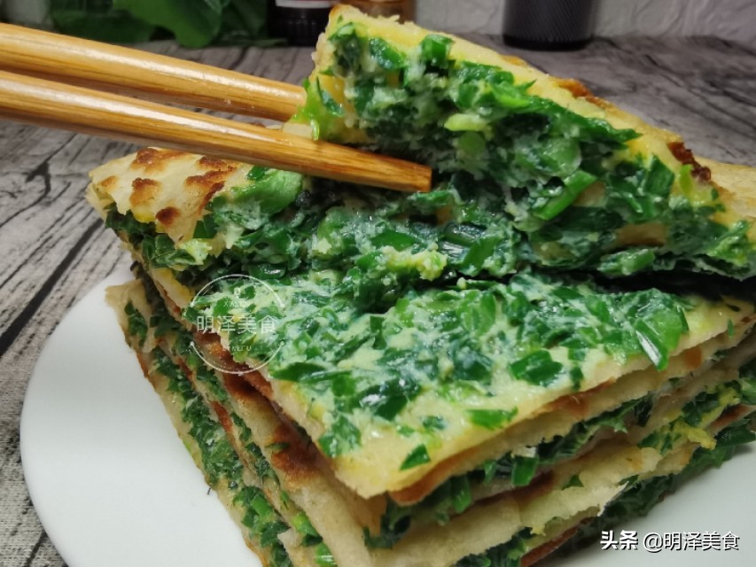 烙韭菜盒子用生鸡蛋,韭菜盒子里面的韭菜鸡蛋要炒熟吗