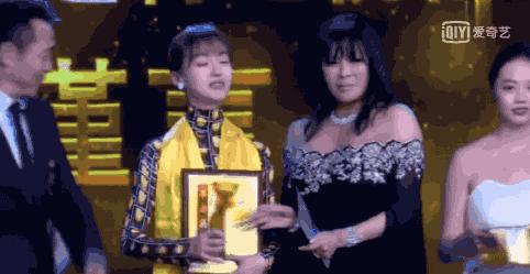 有钱有闲风华绝代,有钱有闲有美貌