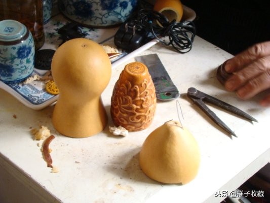 手工雕刻蝈蝈葫芦,圆形蝈蝈葫芦的制作方法