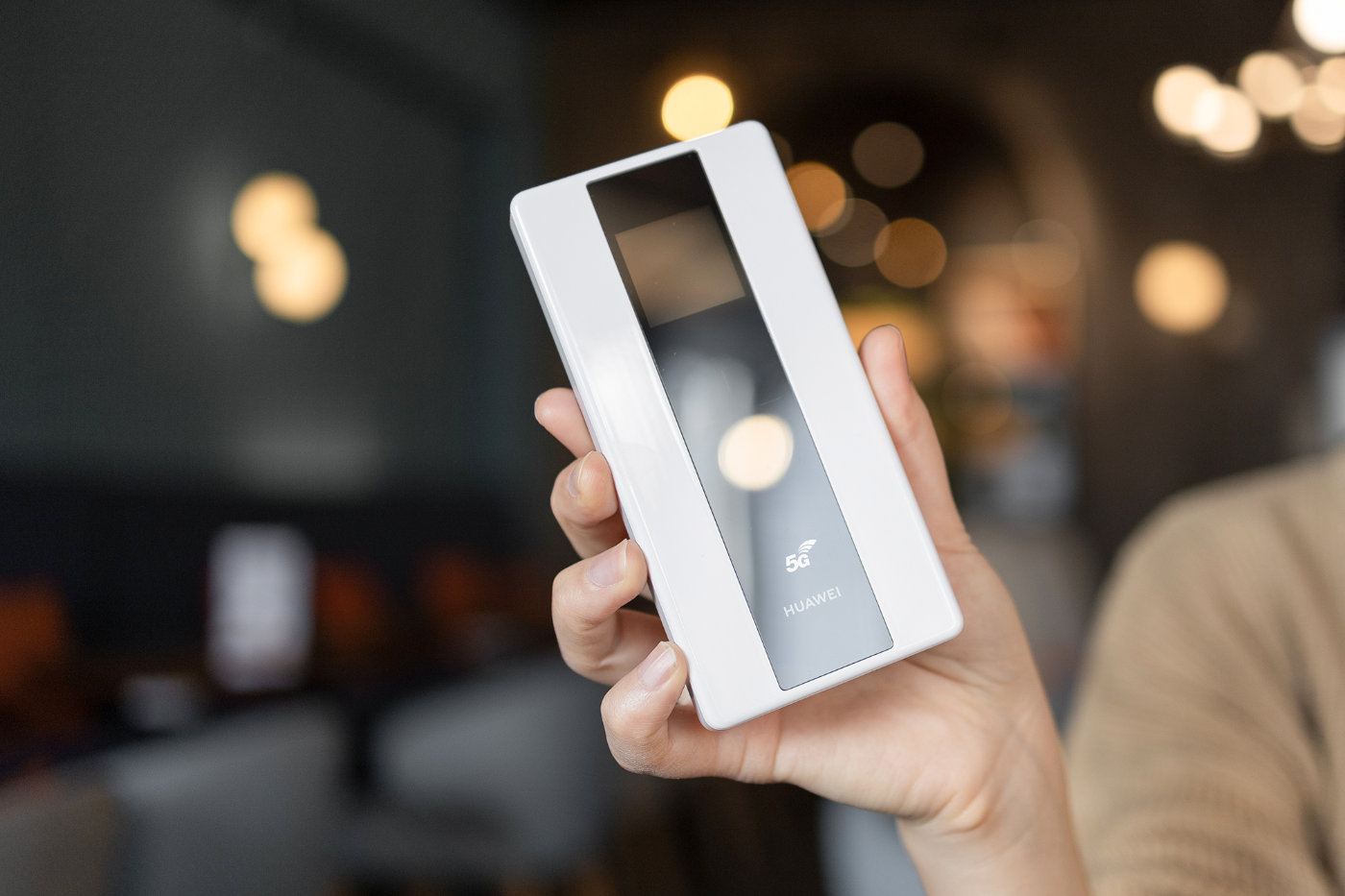 华为5g可移动wifi,华为5g随行wifi测评