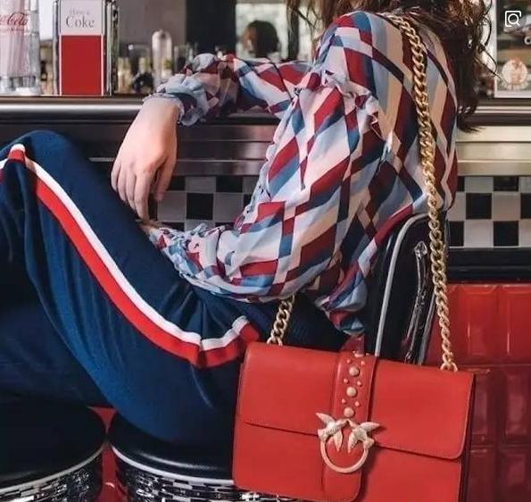 pinko燕子包全网最低价,怎么买pinko燕子包