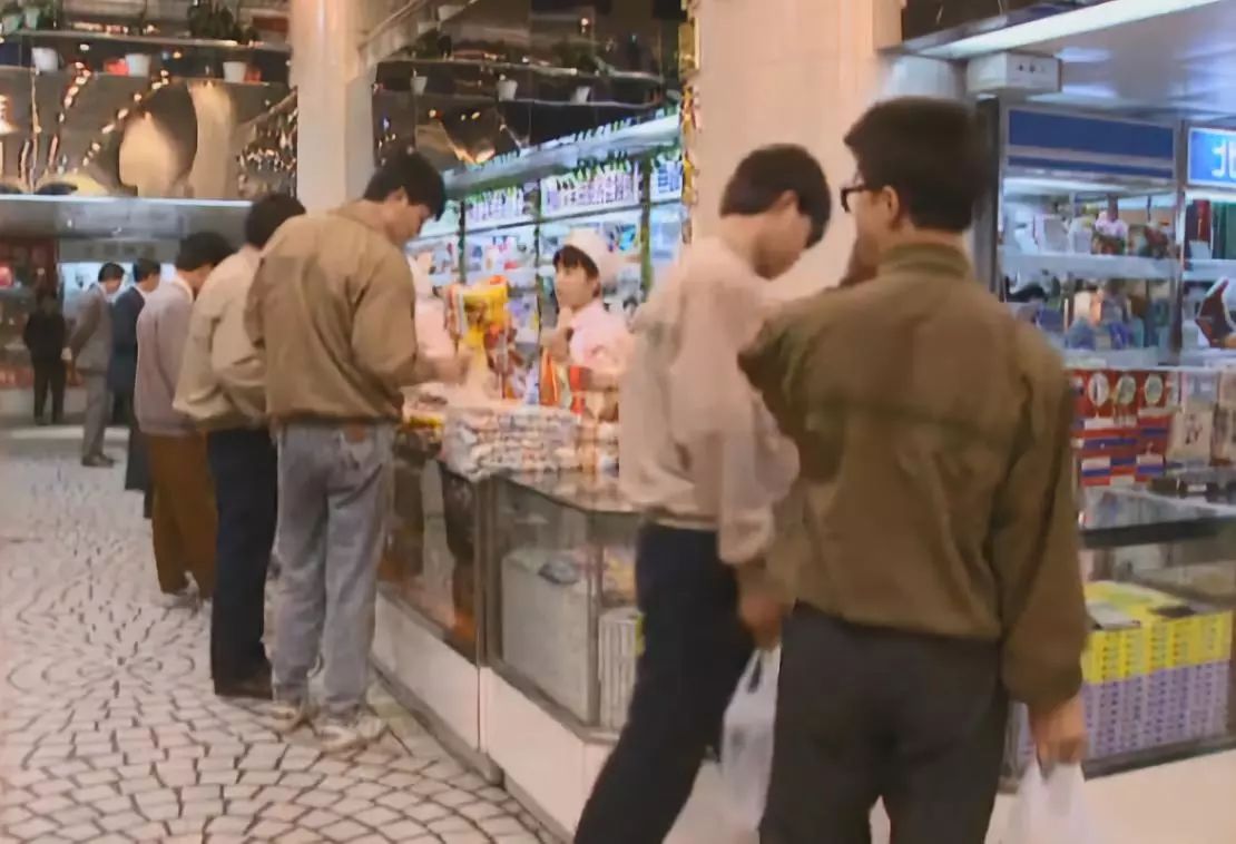 那些曾经昙花一现的过气潮牌,那些让你出乎意料的跨界潮牌