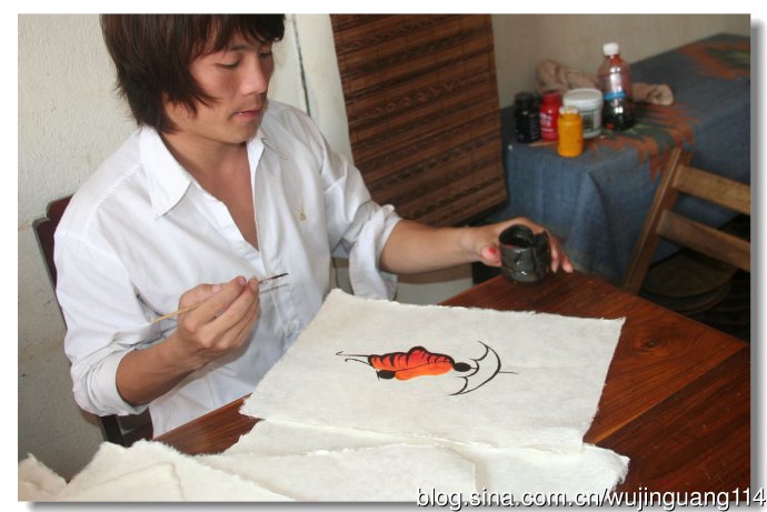 老挝最值得买的纪念品,老挝手工纸工艺品