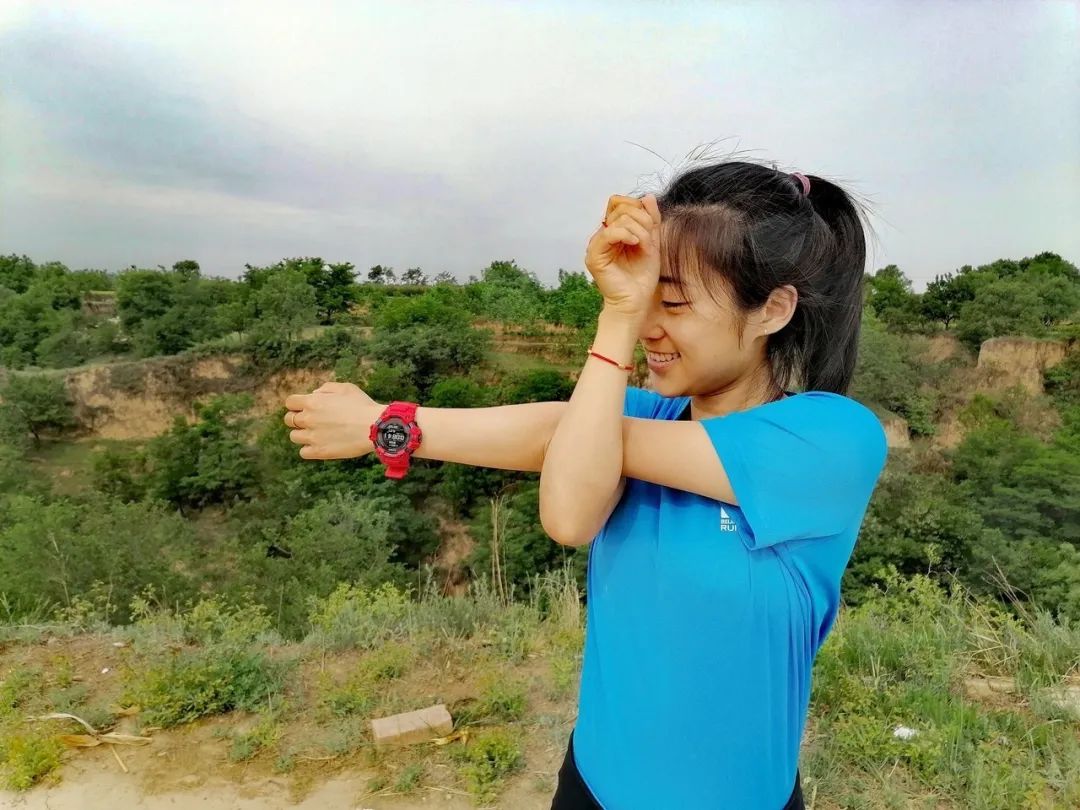 卡西欧gbd-h1000使用全部教程,卡西欧gbd-h1000哪年的