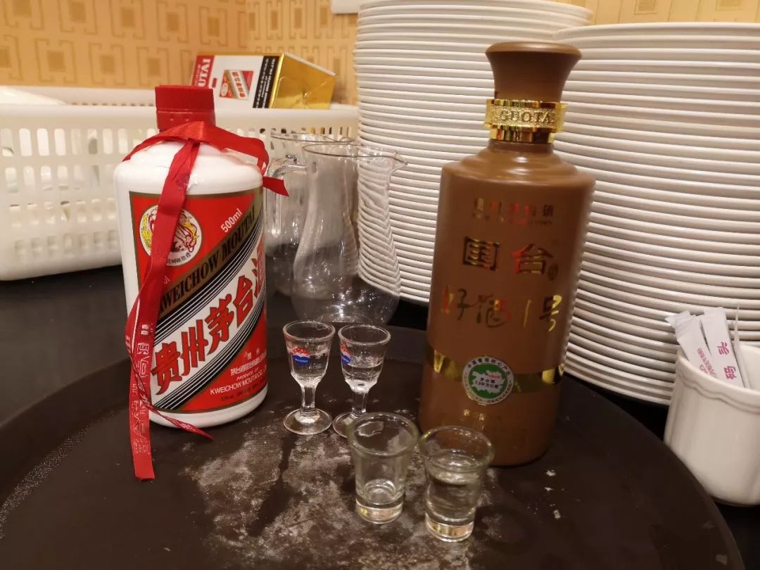 是谁把飞天茅台叫好酒2号?