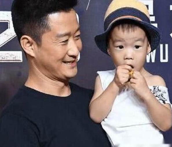 明星家孩子的乳名搞笑,明星的奇葩小名