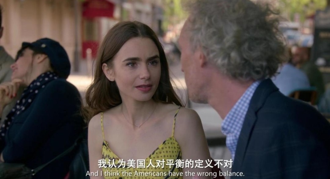 莉莉柯林斯身材粗腿,莉莉柯林斯最新近照