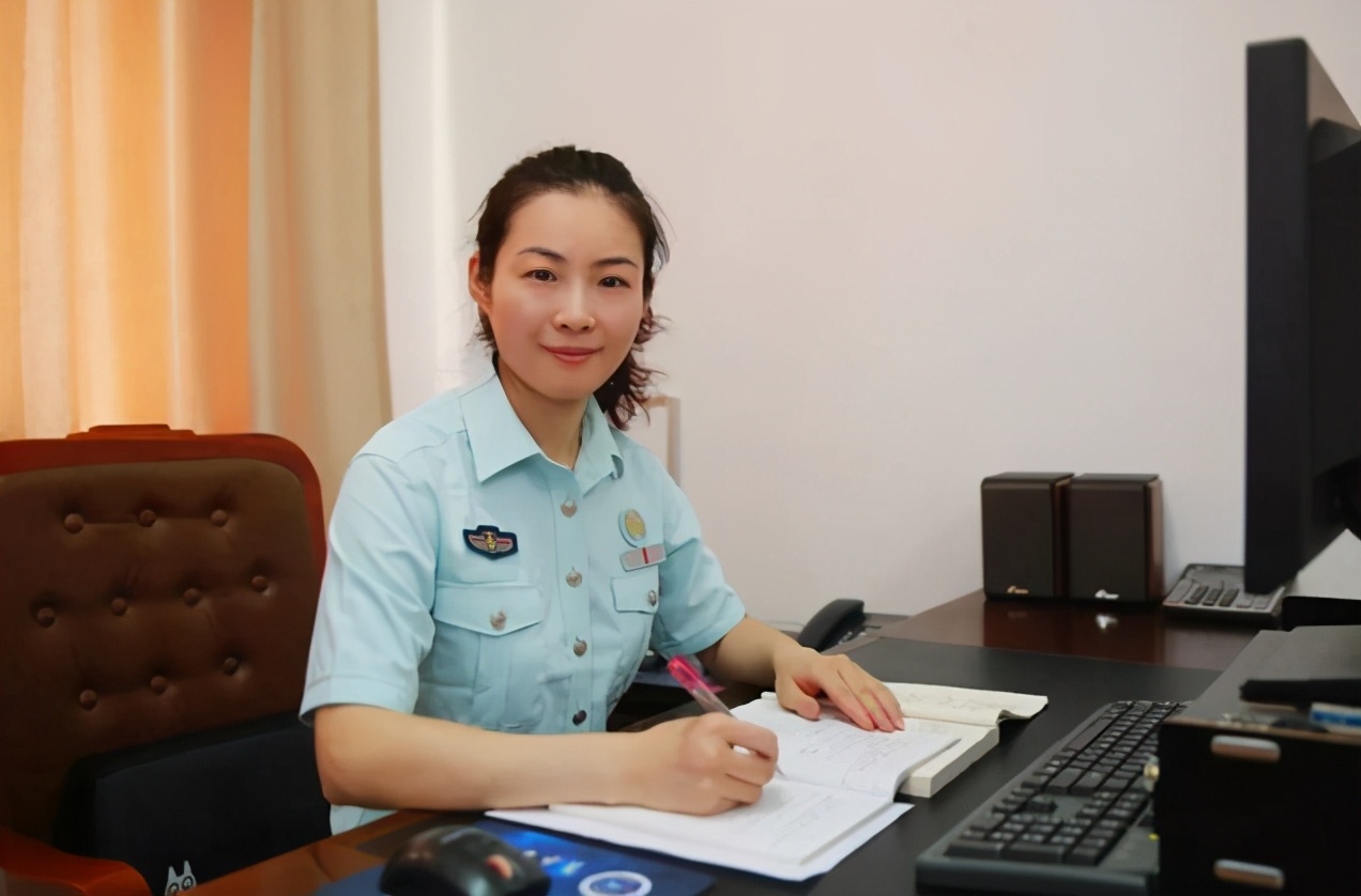 在军队考文职需要什么条件,军队文职如何考