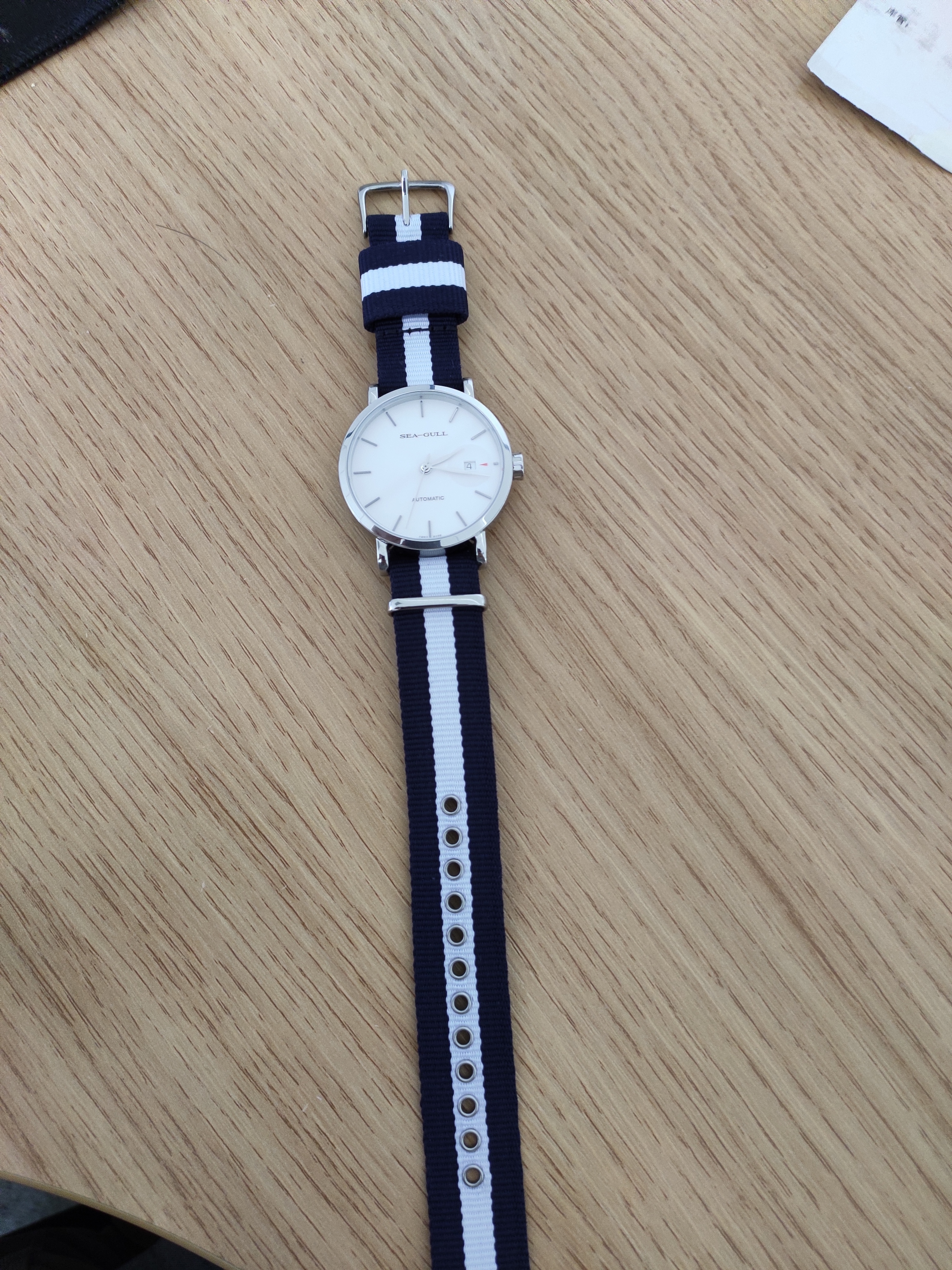 西铁城机械表和海鸥机械表哪个好,国产机械表性价比机芯