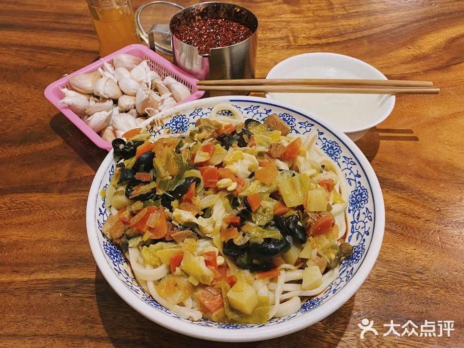 西安高新面馆热门榜第一,西安骊园路上最好吃面馆