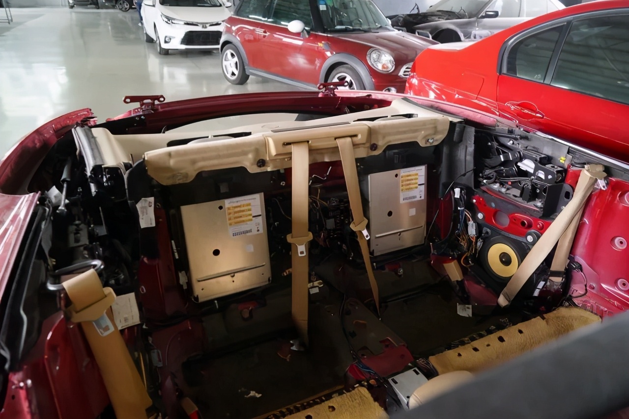 二手进口宝马330i敞篷车长轴,二手的宝马330敞篷车的大概价格