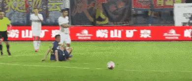 那些年我们错过的搞笑穿帮镜头,盘点那些前方高能的名场面