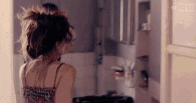 快速改善刘海炸毛,头发刘海炸毛碎发多怎么打理