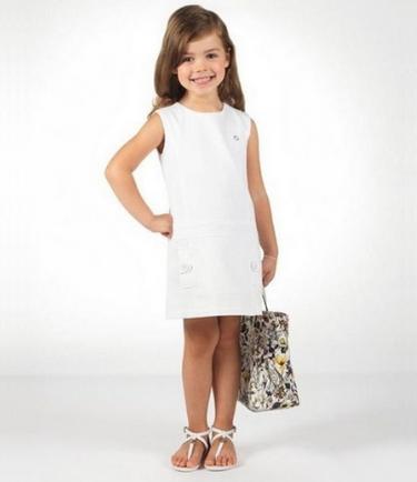 家长给孩子买奢侈品的影响 (孩子用奢侈品的危害)